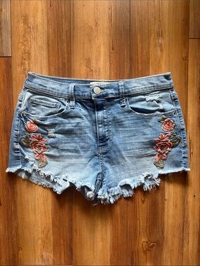 Mudd Light Blue Embroidered Rose Frayed Hem Jean Shorts